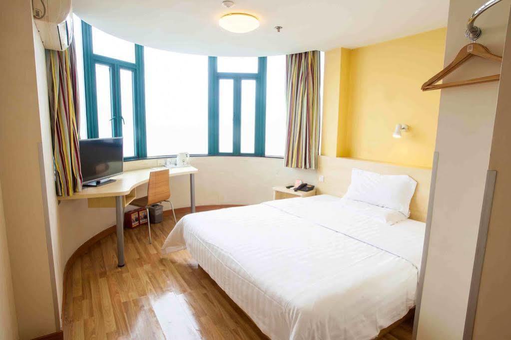 7Days Inn Guiyang Normal University Exterior photo